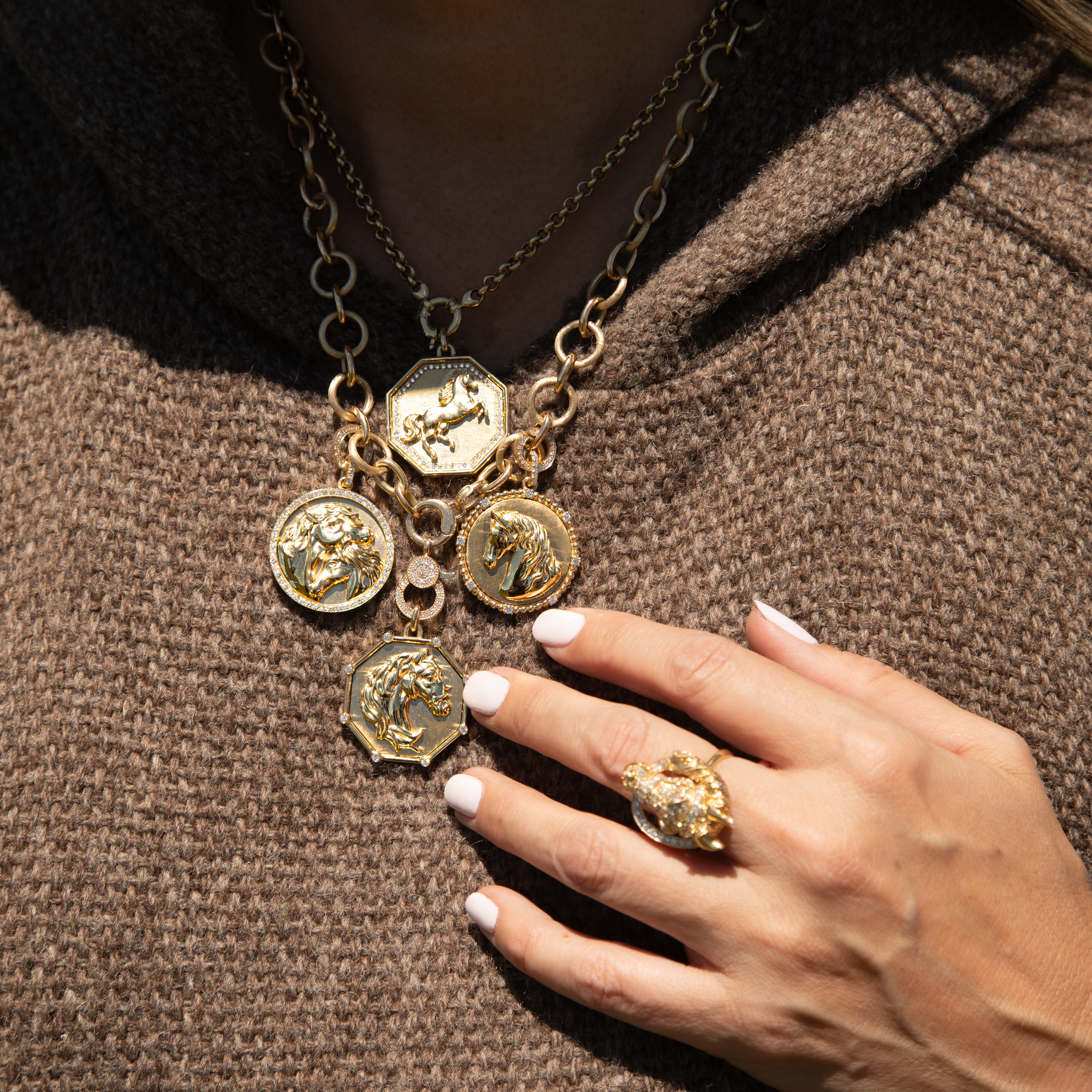 Gold Neklace with diamond horse charms